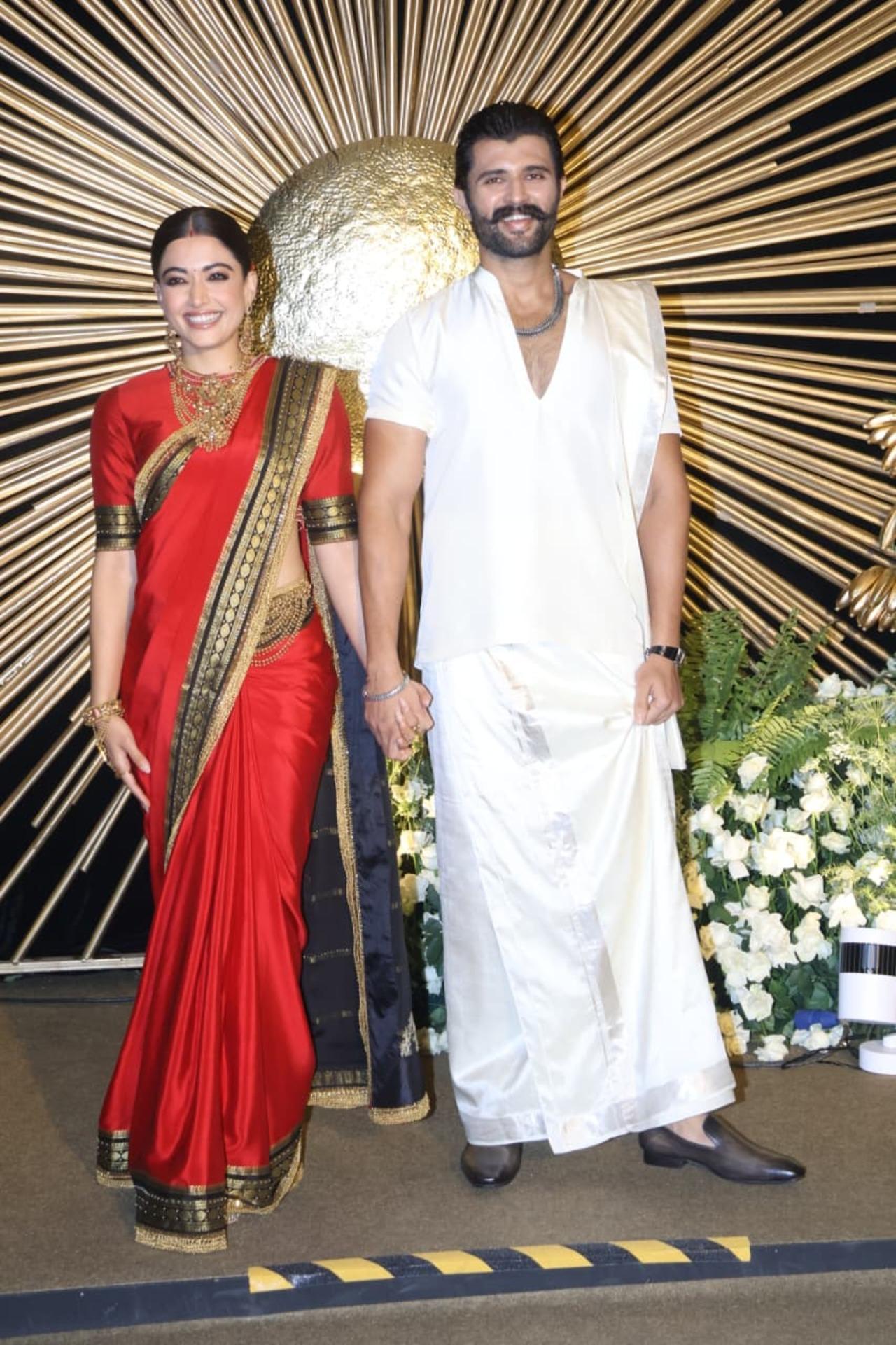 Rashmika elevated her look with gold jewellery and a braid adorned with flowers. The makeup looked very graceful, beautifully accentuated with a bindi and sindoor.